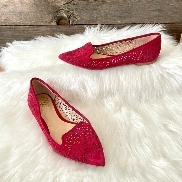 VINCE CAMUTO | Earina Perforated Flats - Picture 1 of 5